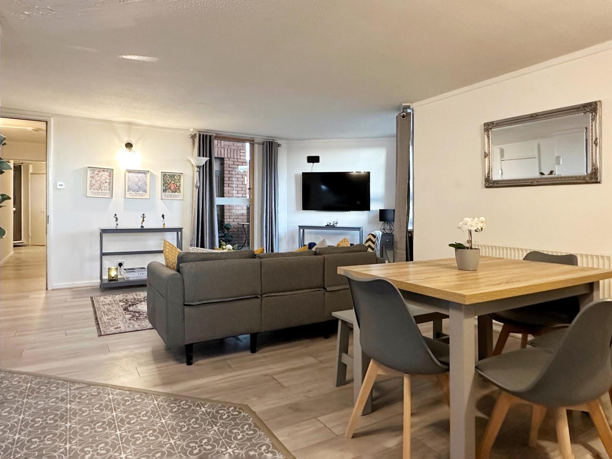 Aria's Place In Chelsea - 2 King Size Bed, 1 Double Bed Appartamento