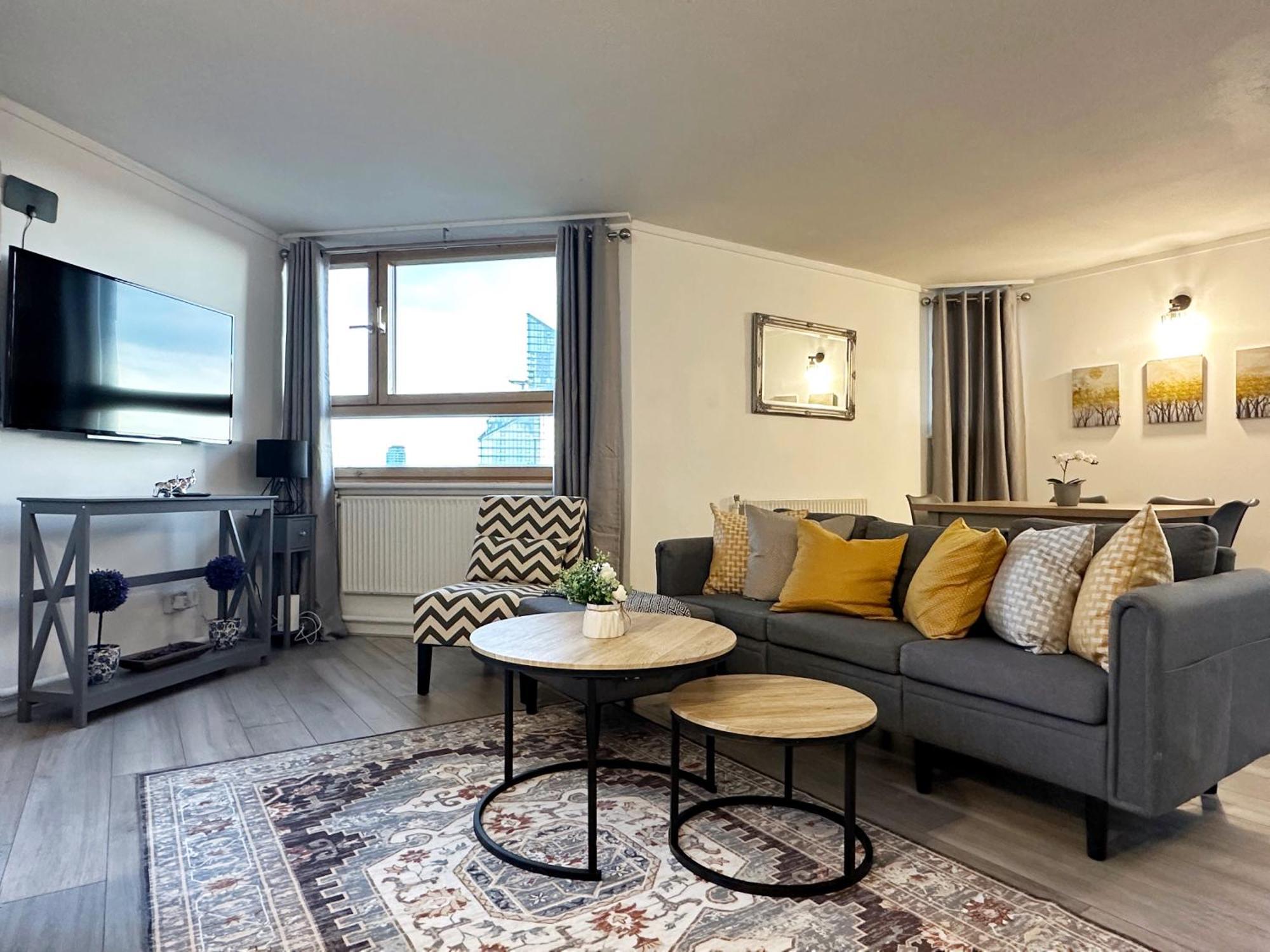 Aria's Place In Chelsea - 2 King Size Bed, 1 Double Bed Londra