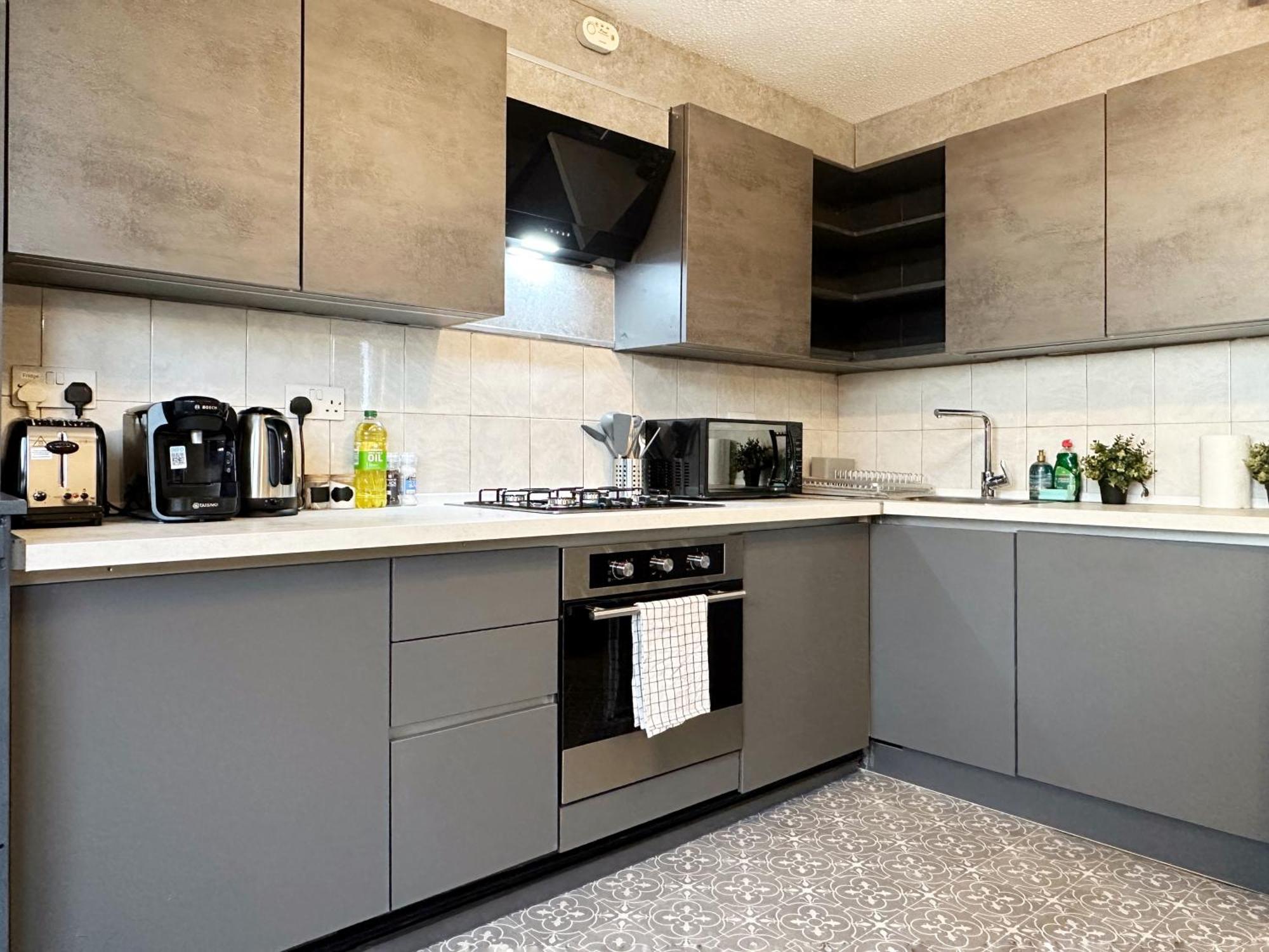 Aria's Place In Chelsea - 2 King Size Bed, 1 Double Bed Appartamento Londra