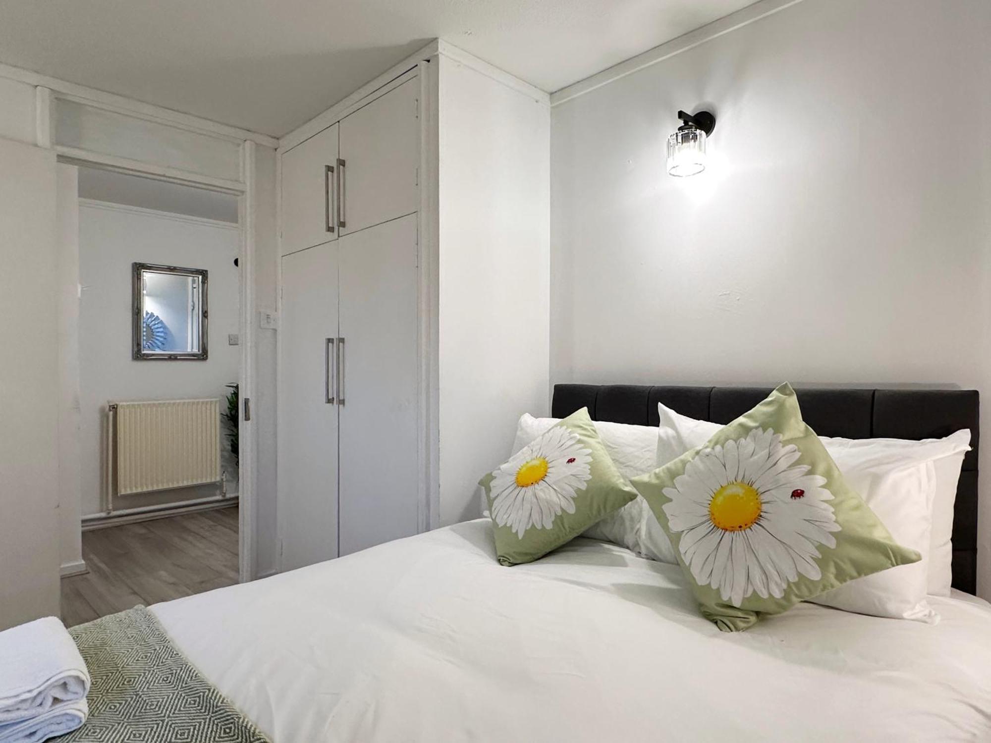 Aria's Place In Chelsea - 2 King Size Bed, 1 Double Bed * Londra