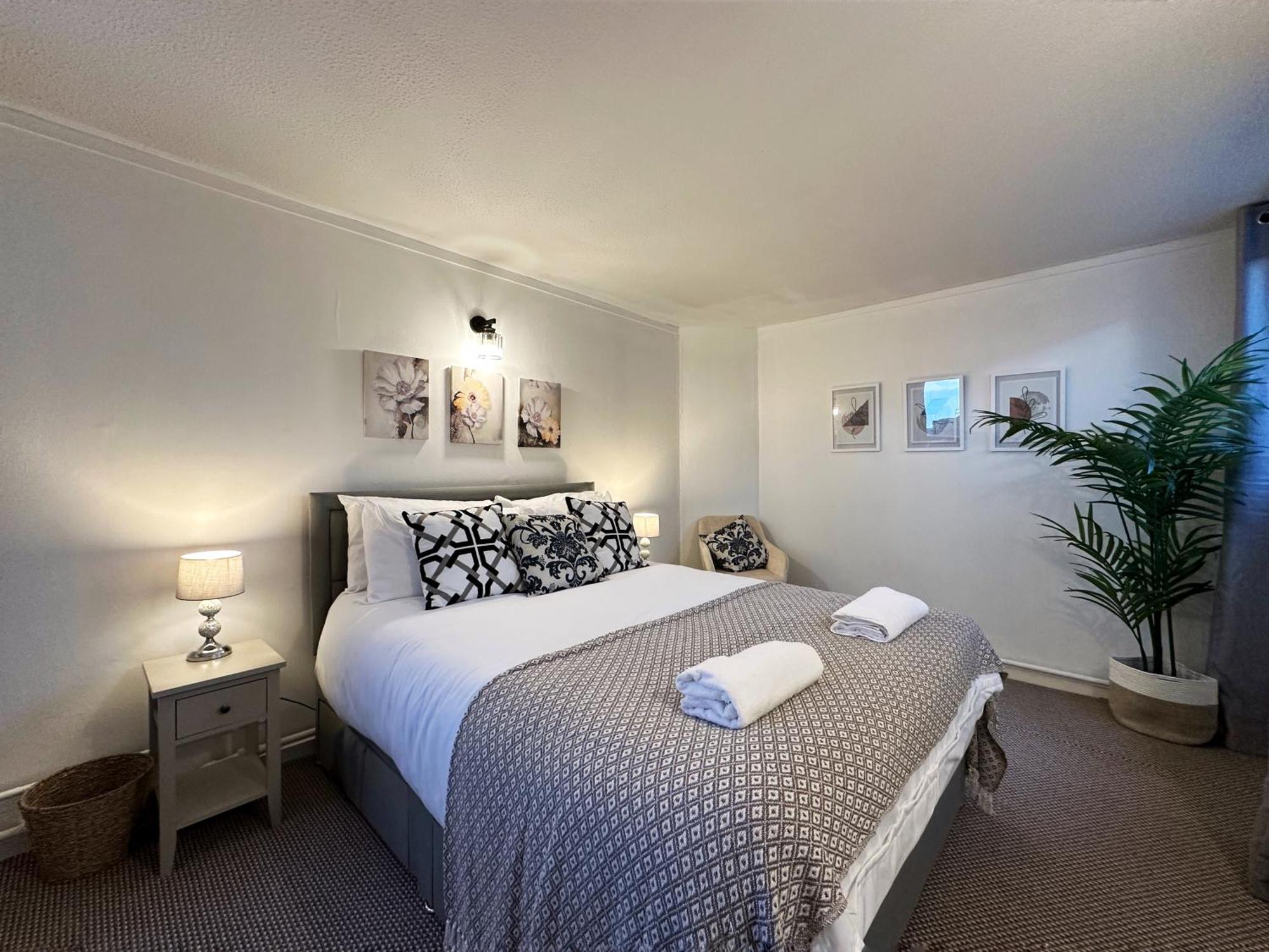 Aria's Place In Chelsea - 2 King Size Bed, 1 Double Bed Appartamento Londra