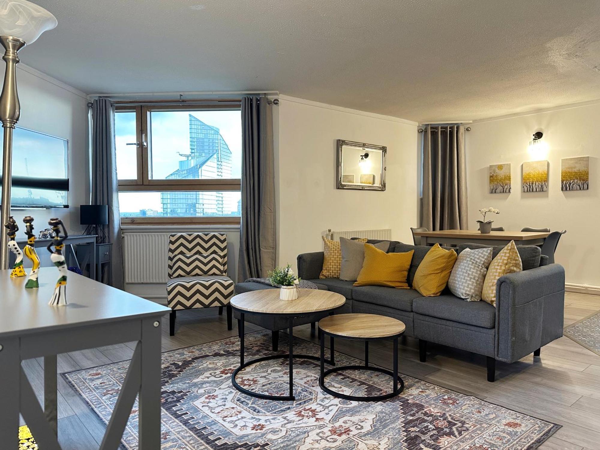 Aria's Place In Chelsea - 2 King Size Bed, 1 Double Bed Appartamento Londra